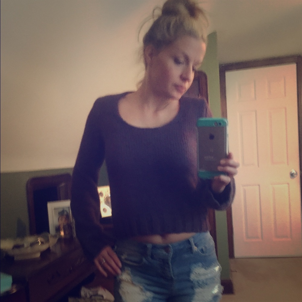 Express crop sweater
