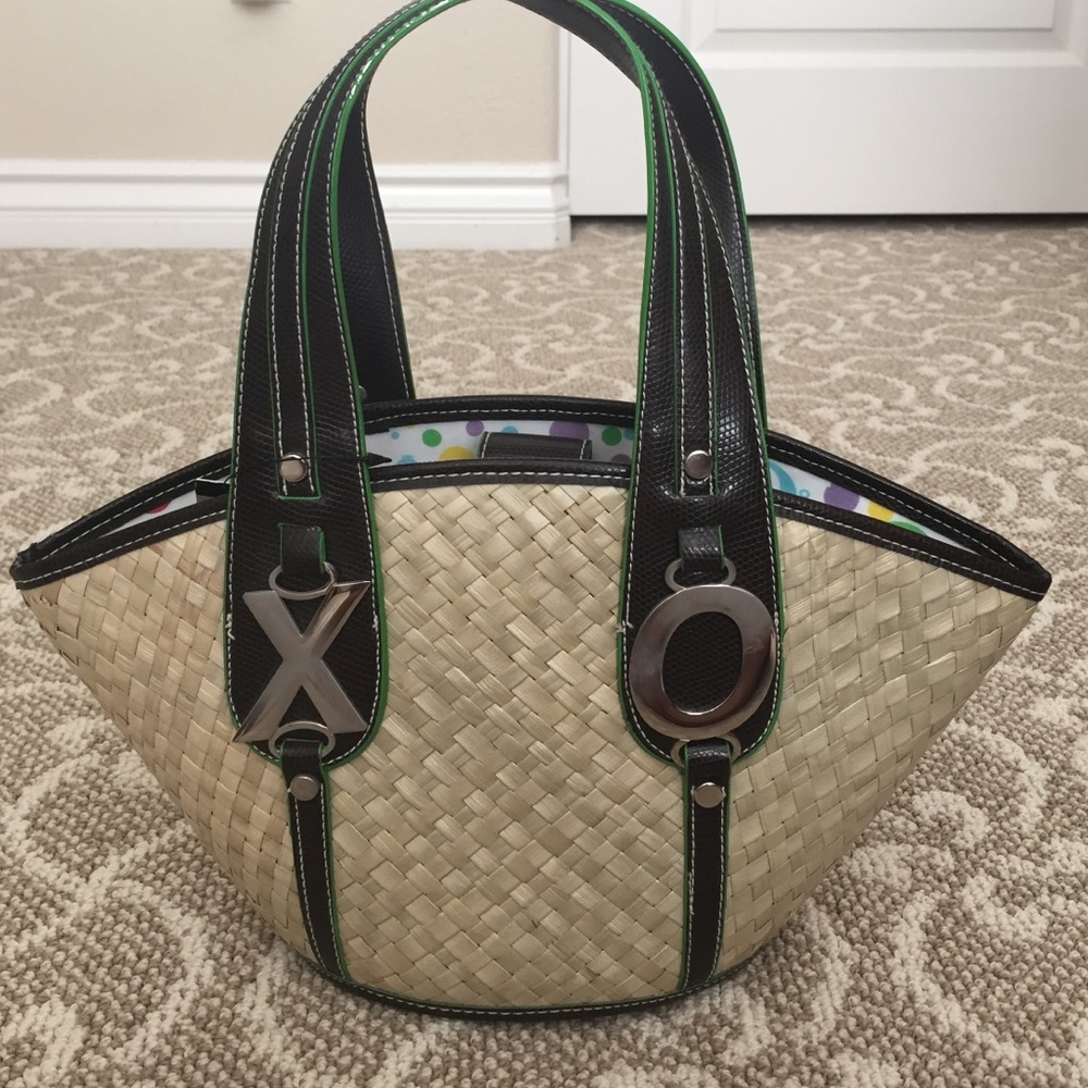 ‼️SOLD‼️ XOXO Straw Hangbag