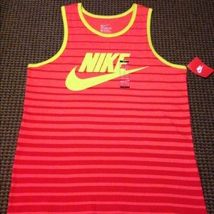 Nike tank top with tags!