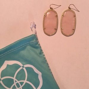 Kendra Scott Danielle earrings in rose quartz