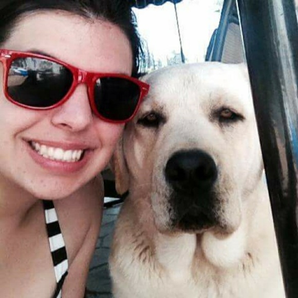 Meet your Posher, Amanda - Picture 1 of 2