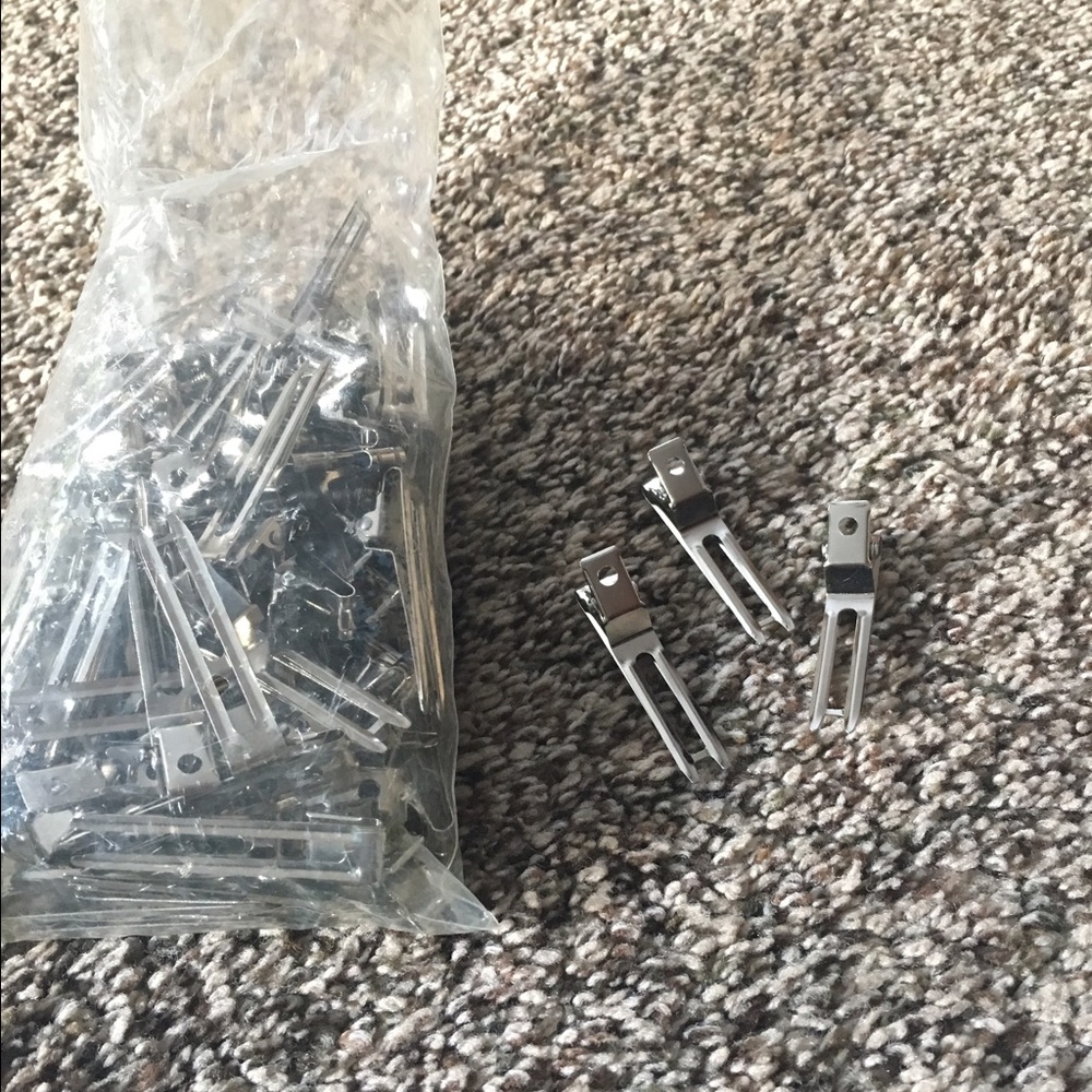Bag of curler clips