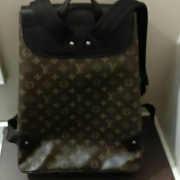 Louis Vuitton Handbag - Picture 2 of 5