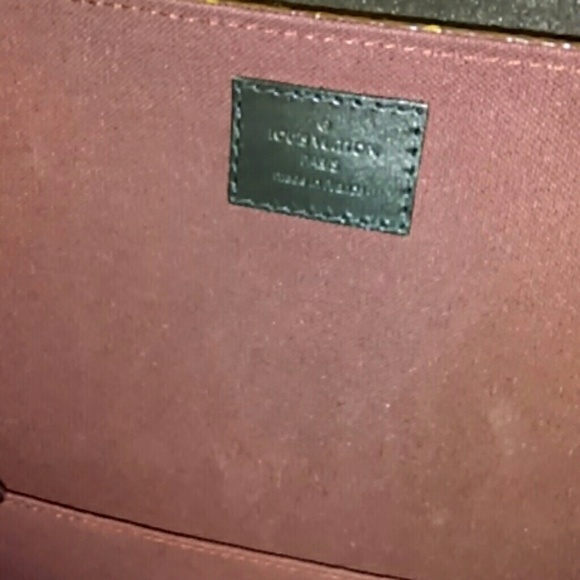 Louis Vuitton Handbag - Picture 3 of 5