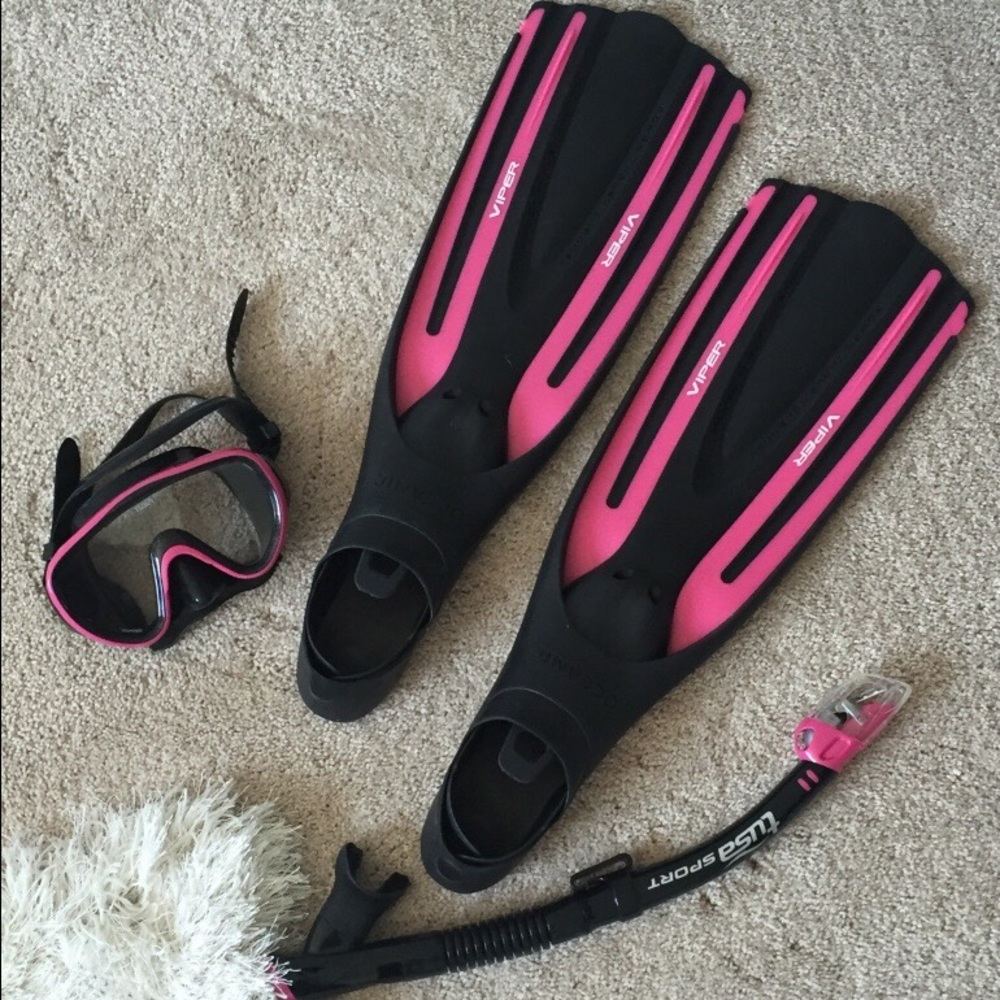 Snorkel Set - New. Used once 🐠💧🌊