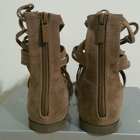 👄NEW! Rita-72 Crisscross Gladiator👄 - Picture 8 of 8