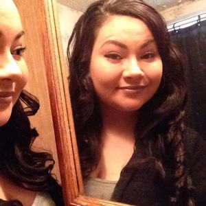 Meet your Posher, Desiree