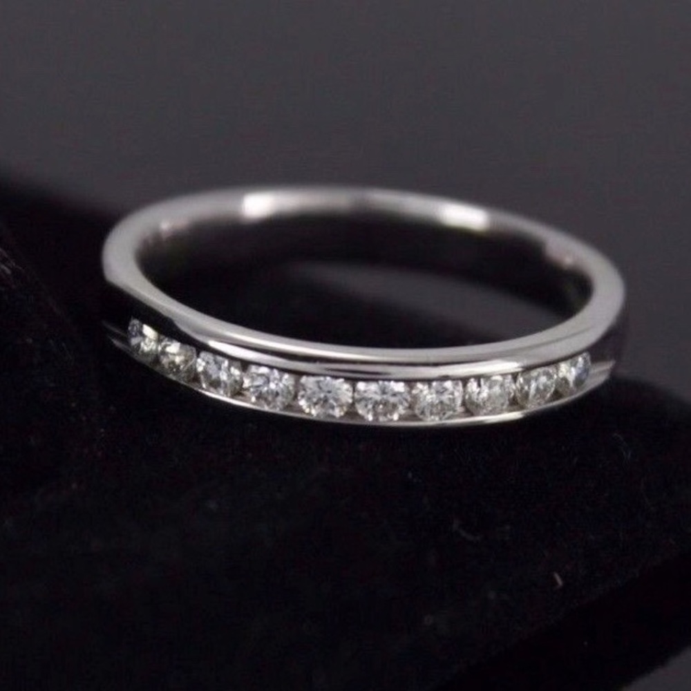 💎.50Cttw Natural Diamond 10K Gold Channel Band - Picture 4 of 4
