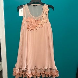 ✨FLASH SALE✨ Light Pink/Peach Tunic Tank!!