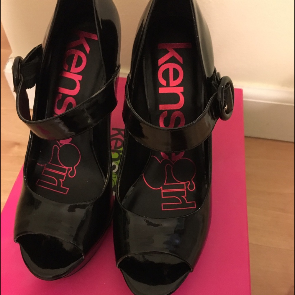 Kensie Girl Black Patent Peep Toe Mary-Jane heels