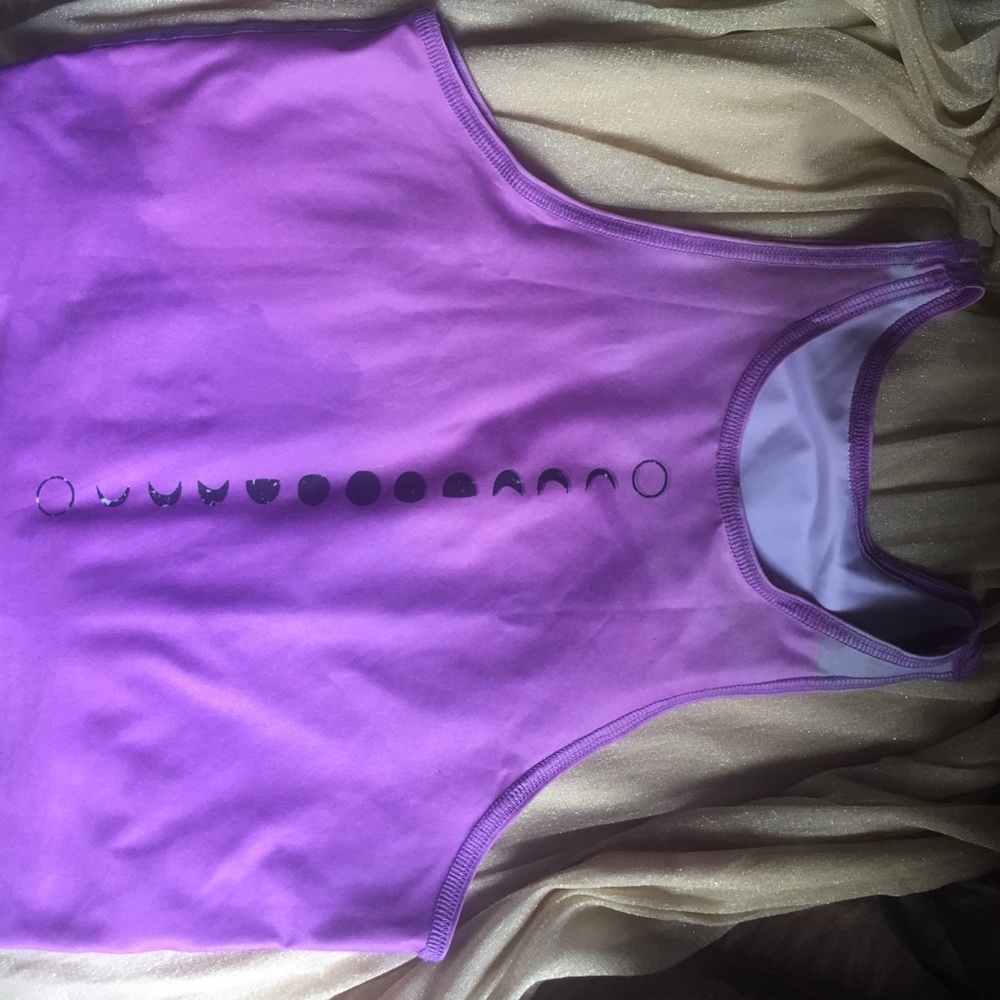 Teeki crop top