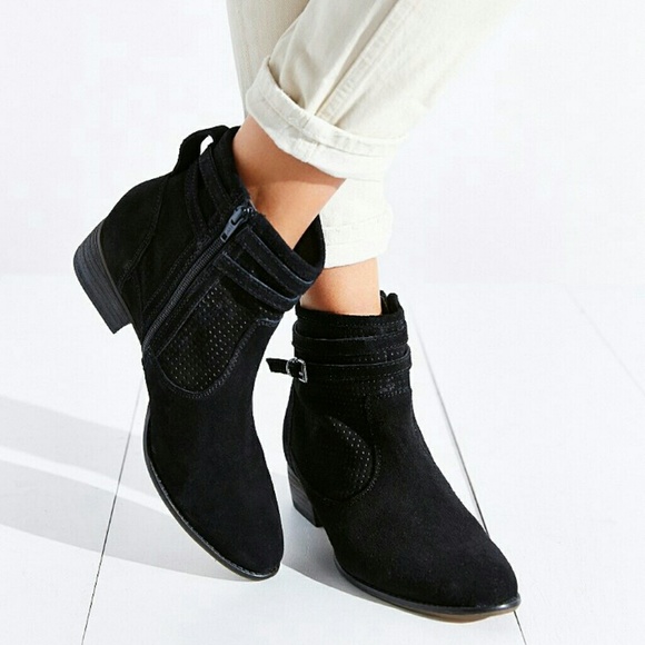 Urban Outfitters Shoes - Seychelles Sanctuary Black Suede Ankle Boots