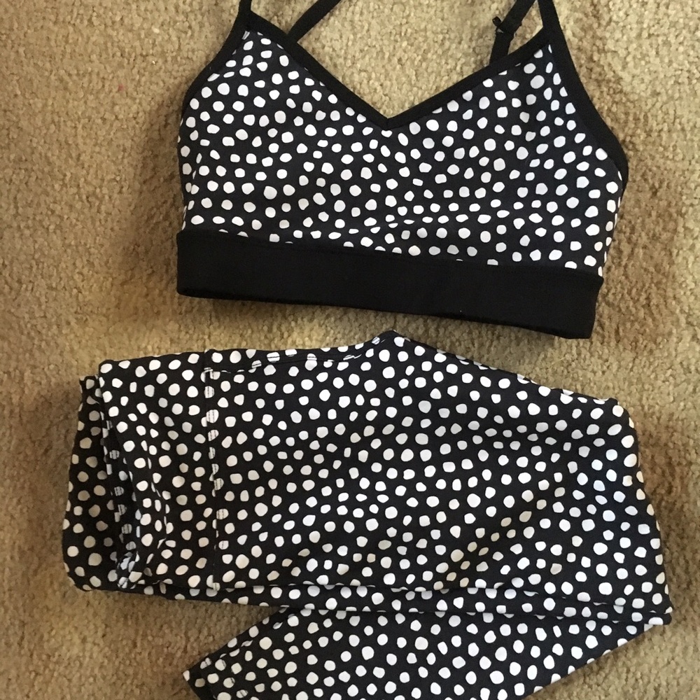 XS Lorna Jane Polka Dot Capri and Sports Bra