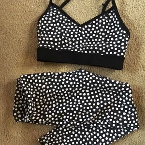 XS Lorna Jane Polka Dot Capri and Sports Bra