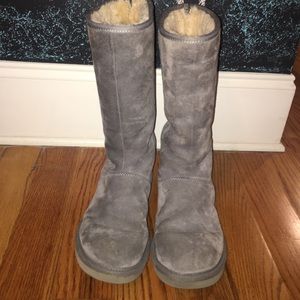 AUTHENTIC grey UGG boots