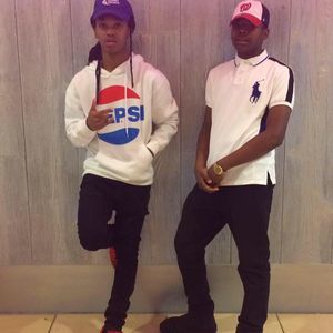 Meet your Posher, Troy