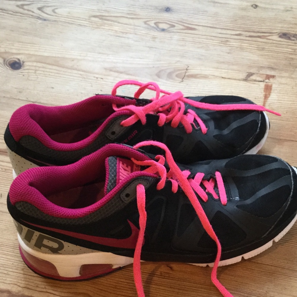 Ladies Nike running shoes