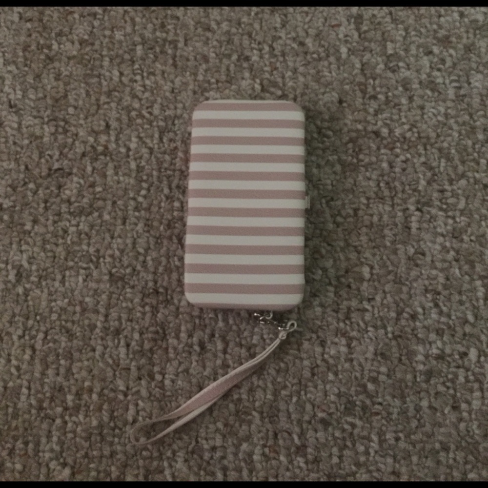 Phone wristlet