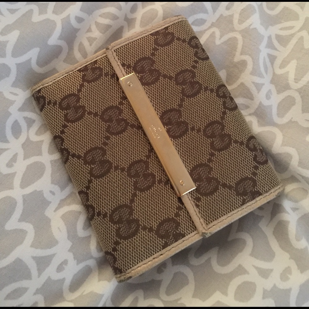 ♥️ pre-owned Gucci small wallet ♥️