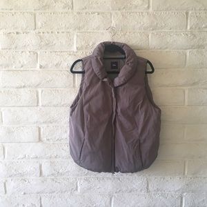 GAP VEST