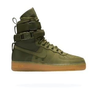 Meet your Posher, Derek