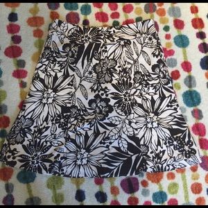 ☀️ Gap floral skirt