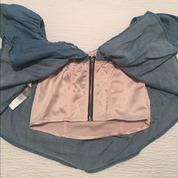 GUESS Denim Off-the-shoulder Corset Crop Top - Picture 6 of 7