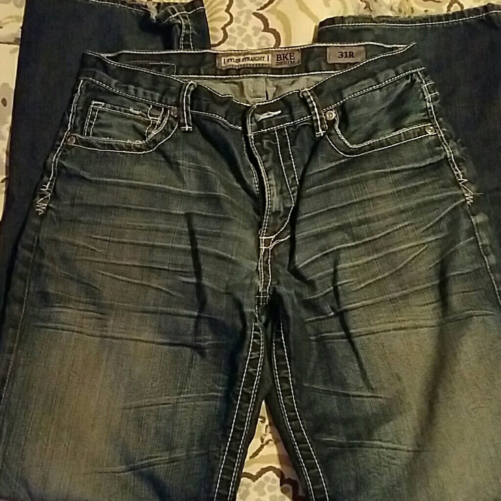 Men's Buckle Jeans
