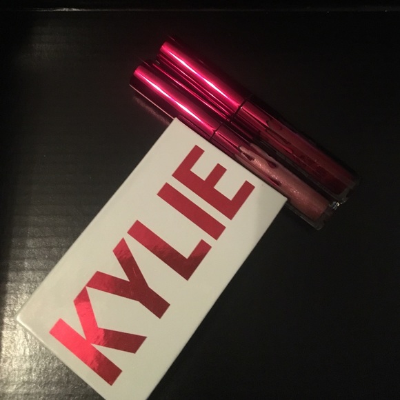 Kylie Cosmetics Lip Kits, Metals, Glosses and Lip Pencil  100% authentic Kylie Kit