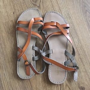 Old navy strappy sandal
