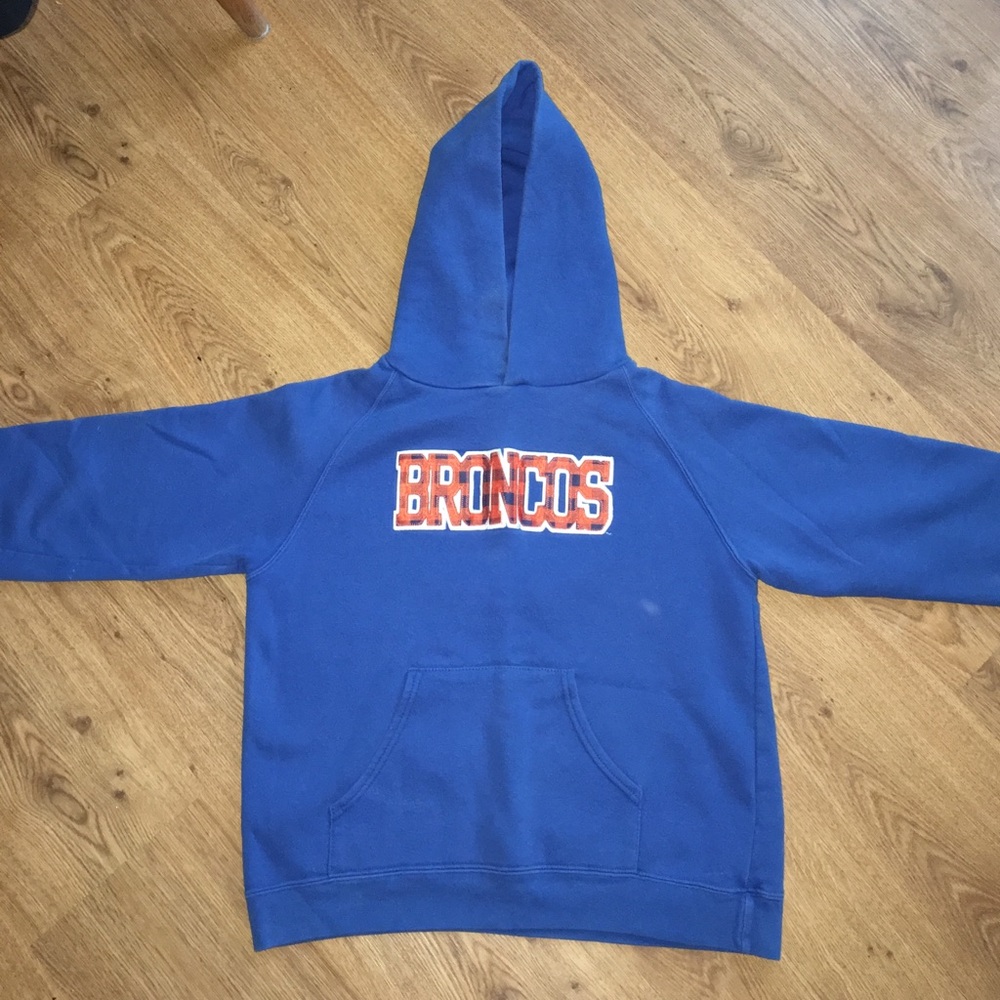 Broncos sweatshirt