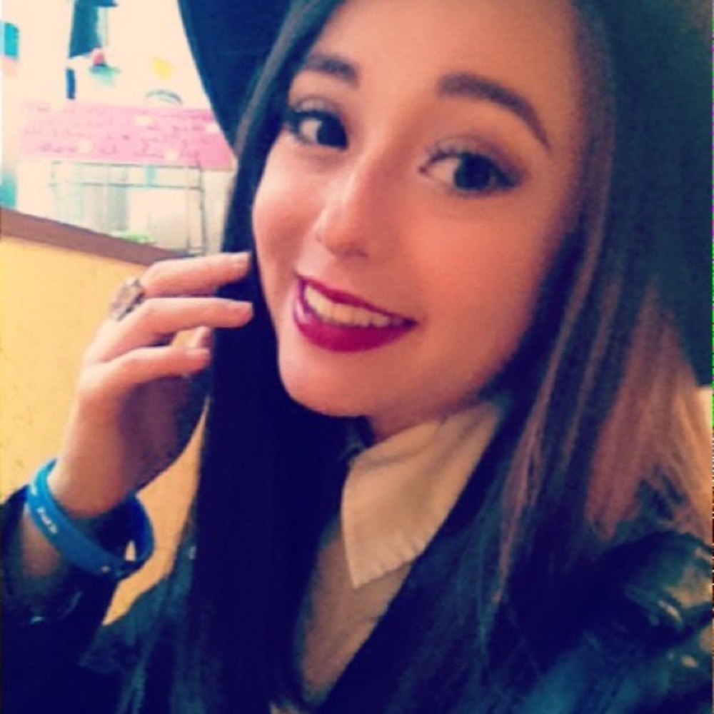 Meet your Posher, Tania