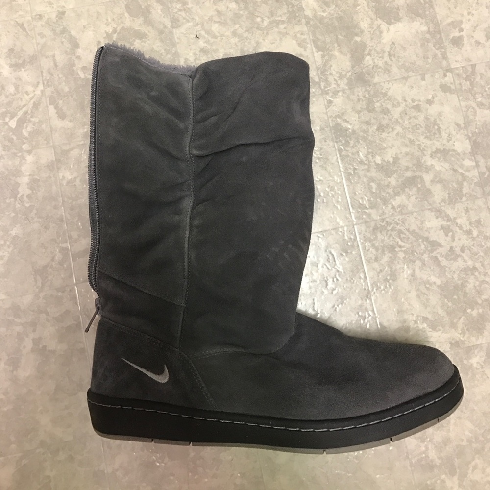 Nike Sneaker Hoodie Boot