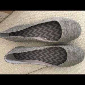 Gray ballet flats