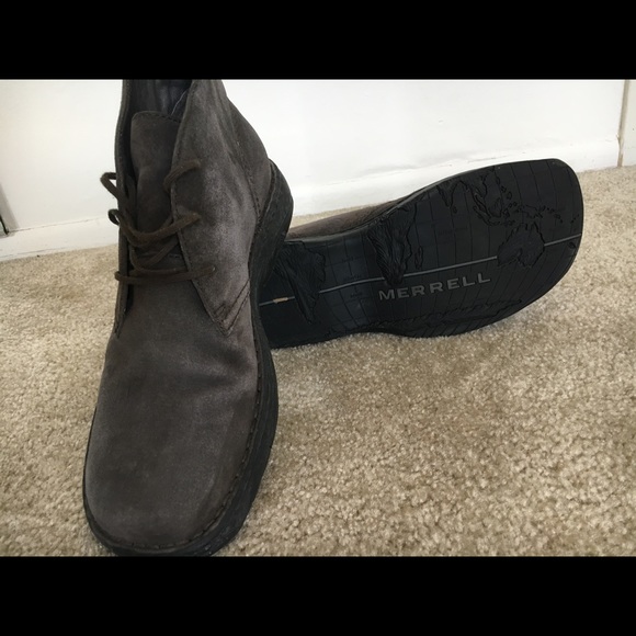 Shoes - Picture 3 of 4