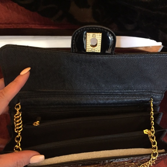 NEW Clutch Purse - Picture 2 of 4