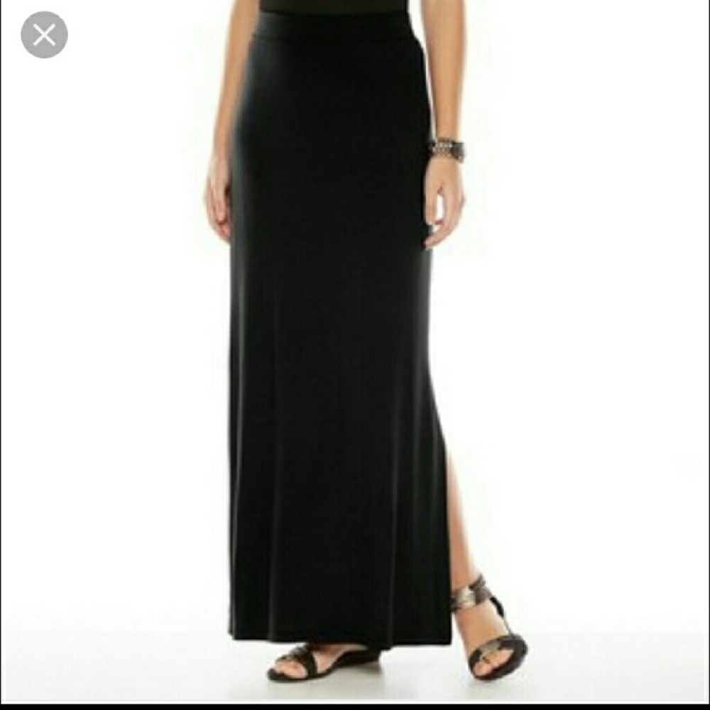 Apt. 9 maxi skirt in black NWT
