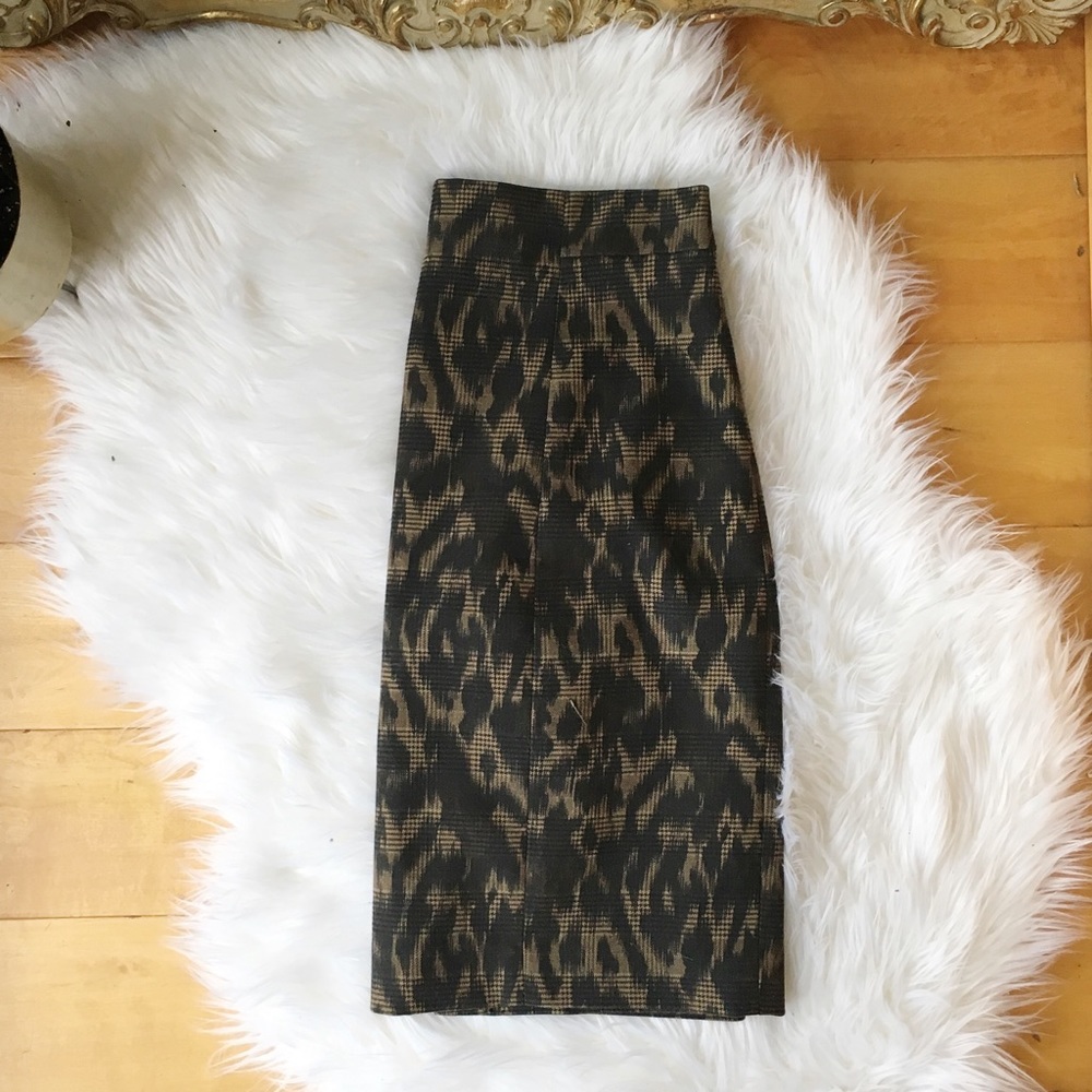 TAHARI "houndstooth leopard print skirt"