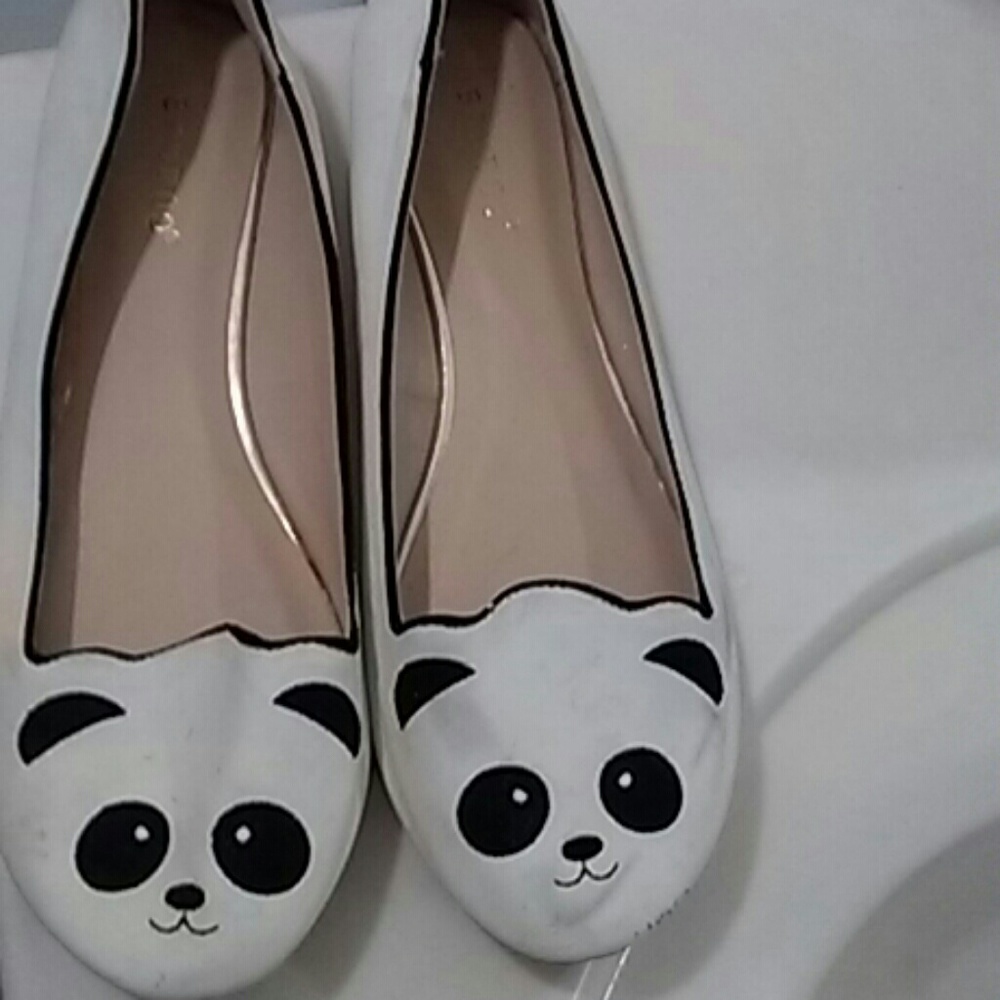 Cute panda shoes. New with defects