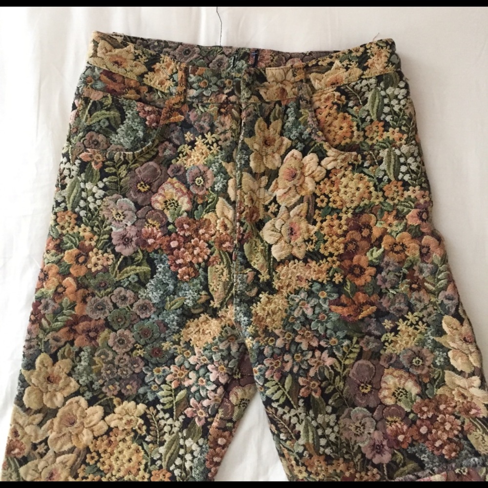 VINTAGE floral high waisted pants. Size 24