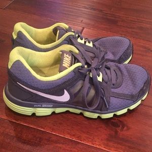 Nike dual fusion ST2