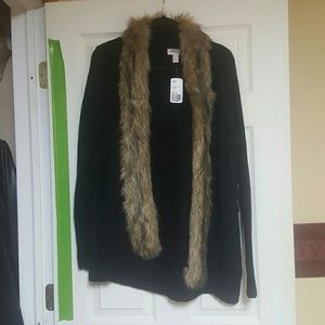 Faux fur trimed sweater