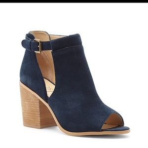 Size 8 (fits like 8.5) Sole Society booties