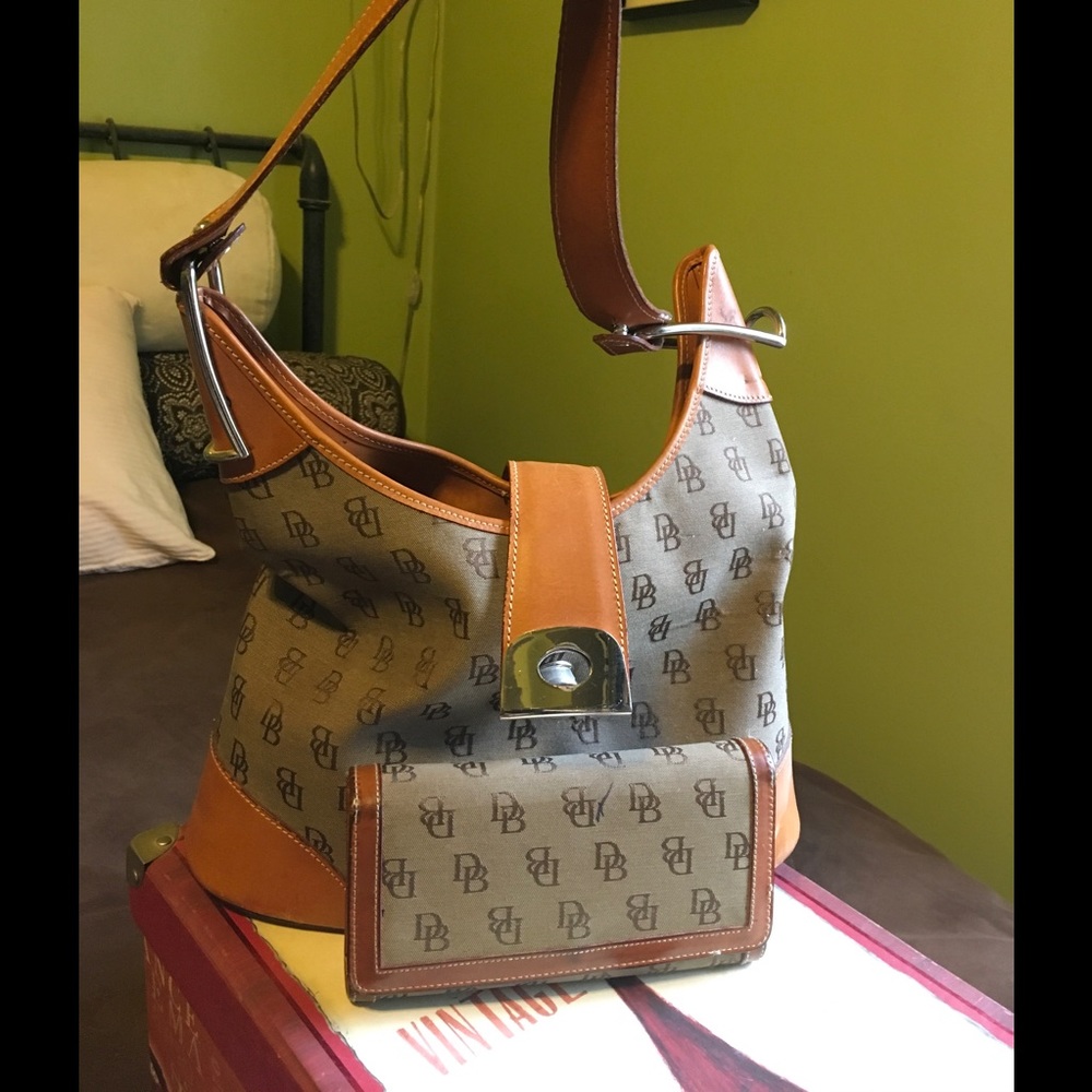 Dooney & Bourke