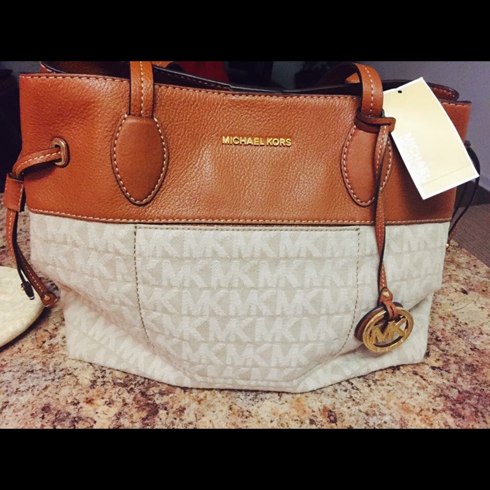 MK purse