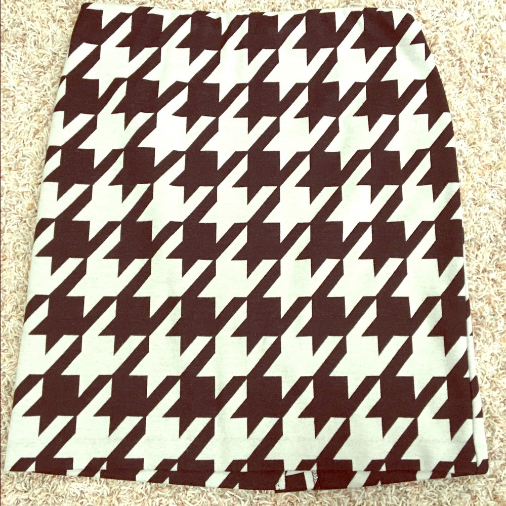 Worthington Knit Houndstooth Skirt MEDIUM