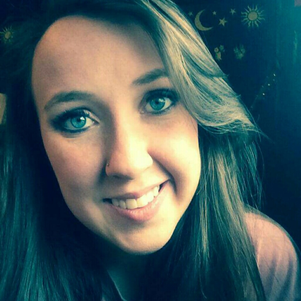 Meet your Posher, Kayla