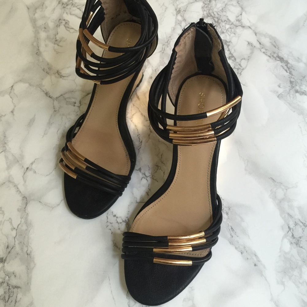 Shoemint Black Leather Straps Wedges