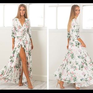 Showpo Lone Traveller Maxi Dress in White Floral