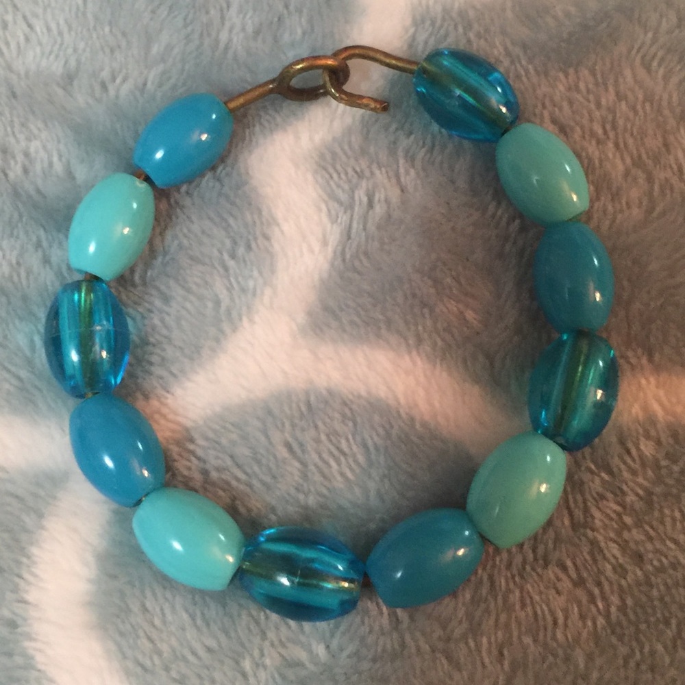 New Bracelet: Blue Beads on Bronze Toned Wire